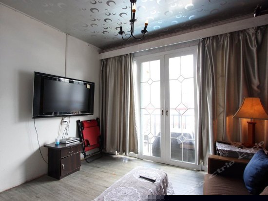 588阳台景观套房