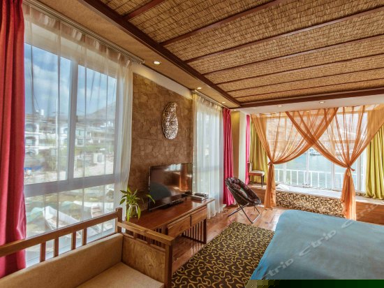 海景露台浴缸桑拿房2层