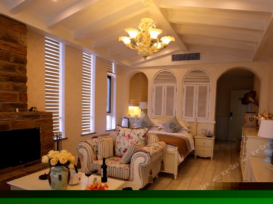 月亮河欧式花园洋房