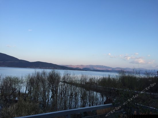 栖月间阳台海景房