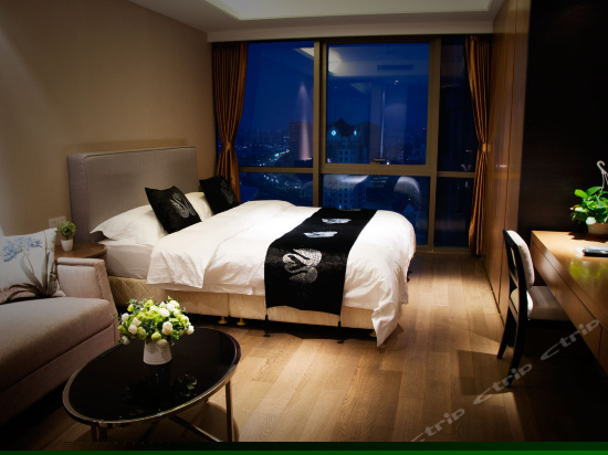 度假城景大床房