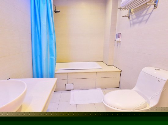 标准四人房（无窗）