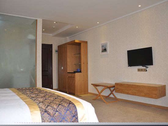 高级商务大床房