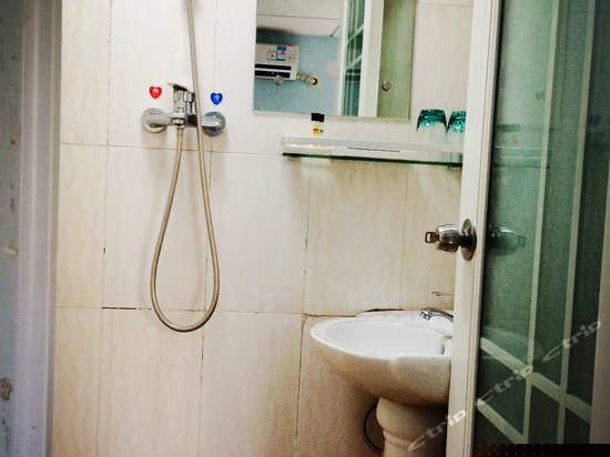 普通大床房（204）