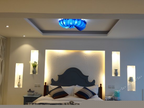 豪华海景带榻榻米露台大床房309