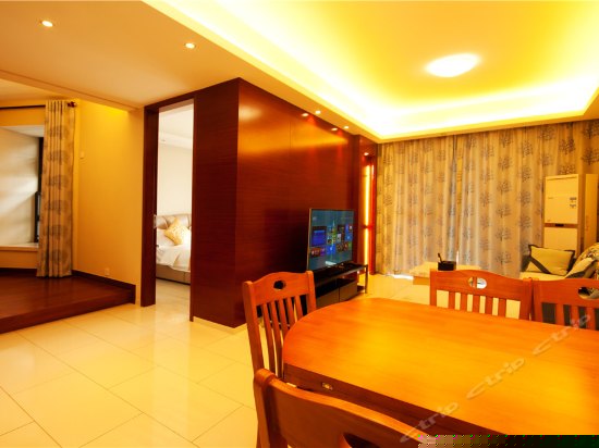 豪华开放式大床房