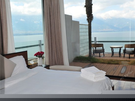 逸海-海景大床房