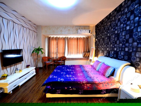 豪华江景大床房