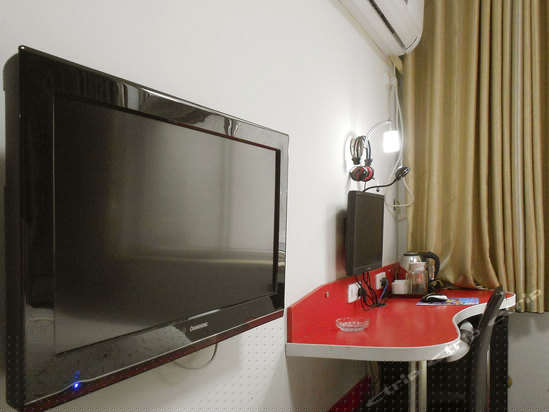 全新电脑大床间