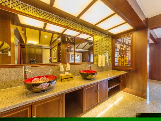 豪华景观蜜月房