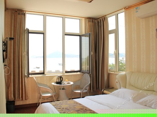 豪华海景大床房