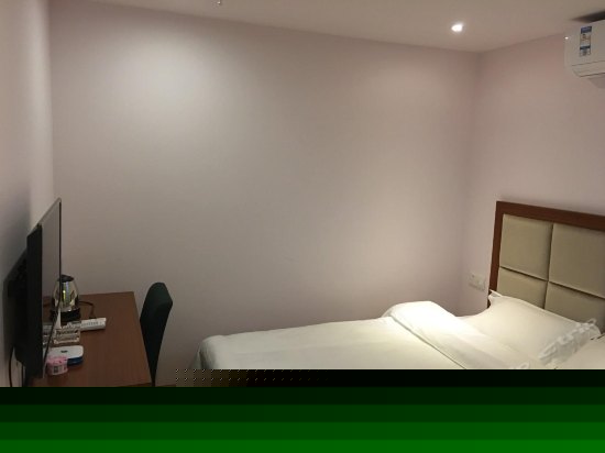 大床房（无窗）