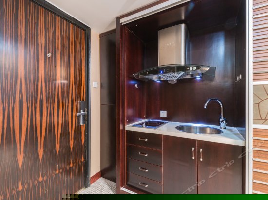 景观豪华大床房