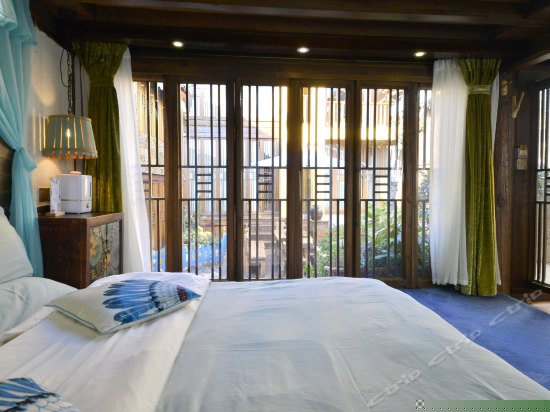 风情院唯美大床房