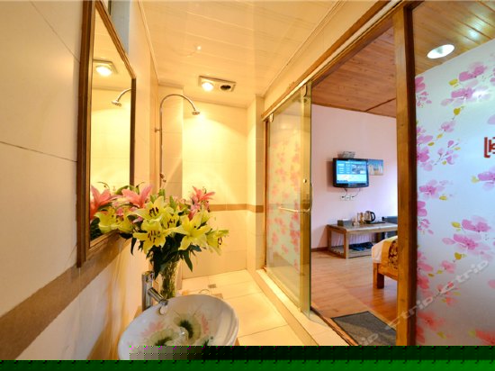 特价大床房(无窗)