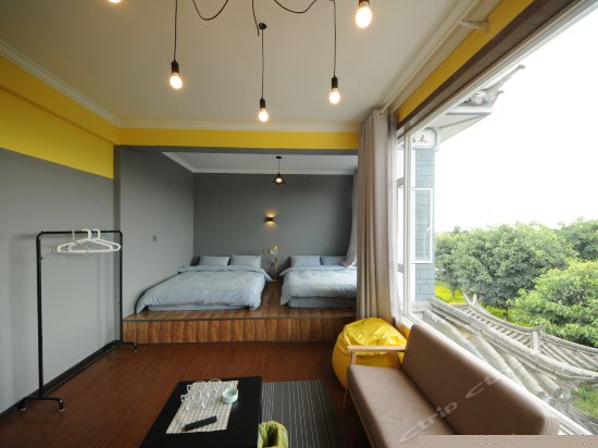 西窗零号超大榻榻米风景间