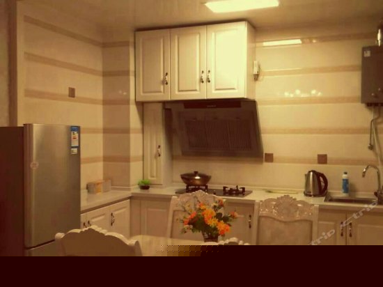 二卧室精装修豪华套房