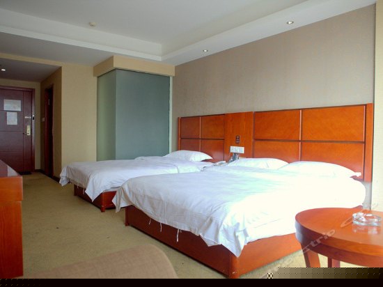 豪华休闲套房(带棋牌室)