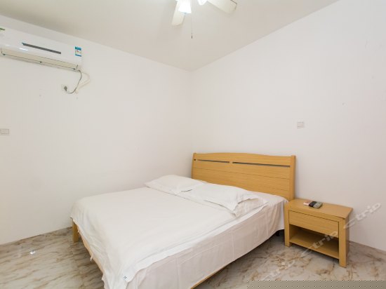 简约精装套房三室一厅