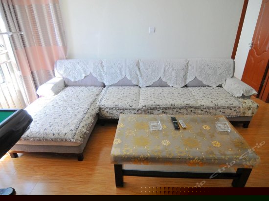 温馨园景三卧室套房