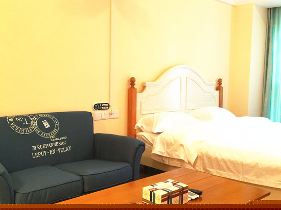 地中海风情大床房