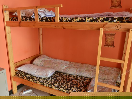 四人女生房(床位)