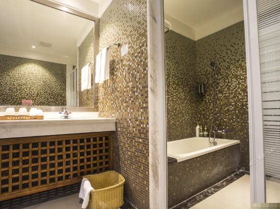 水墨丹清湖景两居室