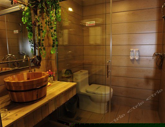 浪漫个性大床房