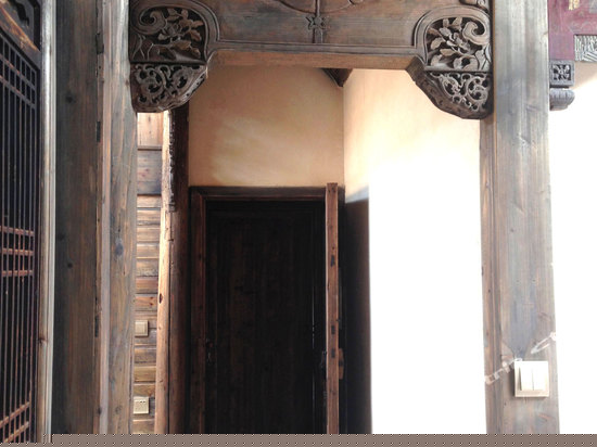 西楼三层西豪华景观月光套房