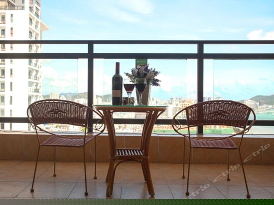 金凤凰豪华海景大床房