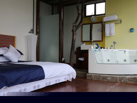 湿地海景大床房