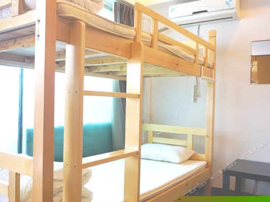 幺妹鱼塘四人间(床位)