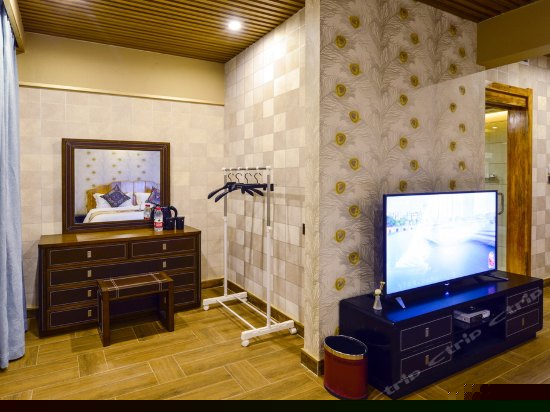 庭院江景温馨家庭房