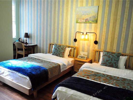 接廊简约双床房