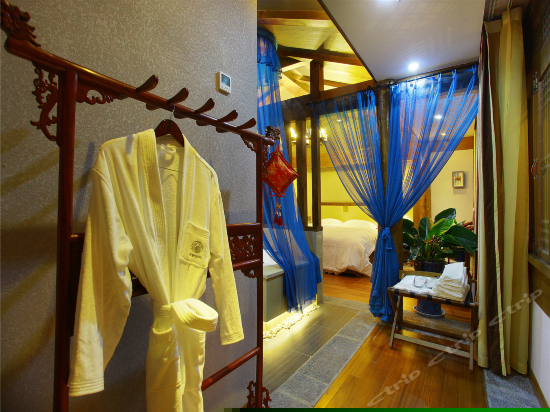 依云观景大床房