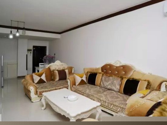 蓝色港湾阳台海景两房一厅