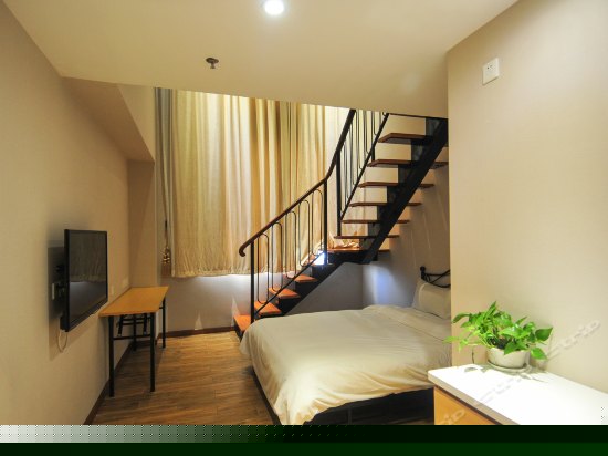 loft复式商务大床房