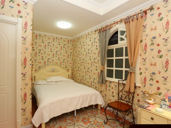 欧式电脑大床房