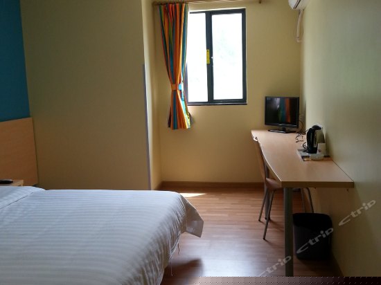 标准单人房（内窗）