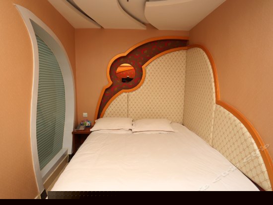 罗马假日电脑房