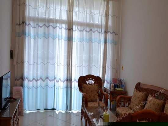 豪华亲海园景套（一房一厅）