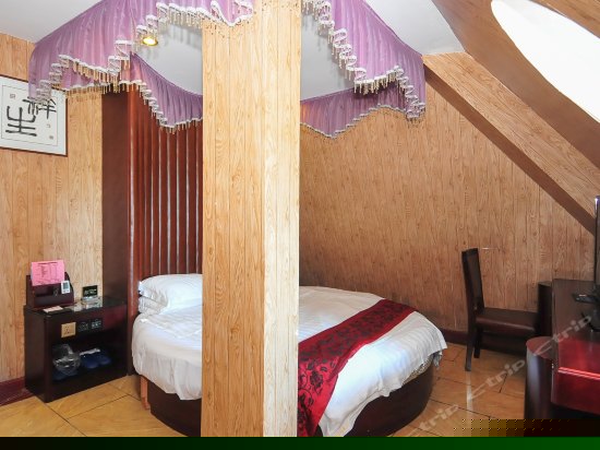 海景蜜月房(电脑房）