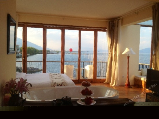 露珠-270度海景豪华房