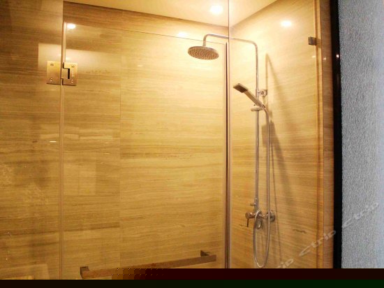 豪华海市双景双卧套房