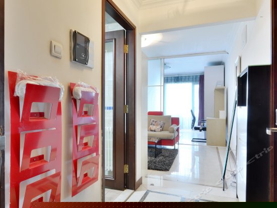 豪华开间大床房