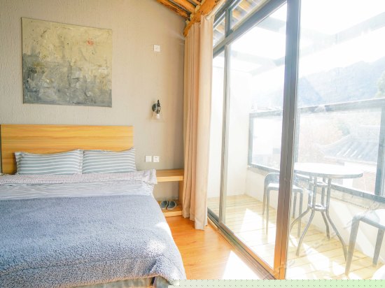 阳台景观大床房