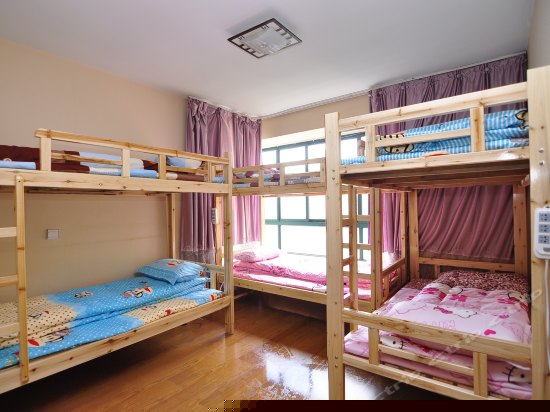 女生六人间(床位)