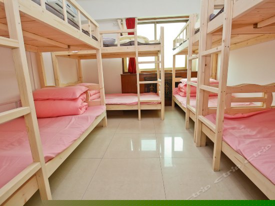 女生八人间床位房（尚勤）