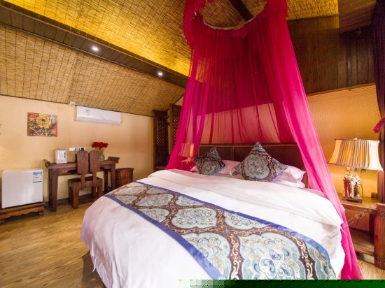 紫羽花梦蜜月圆床房