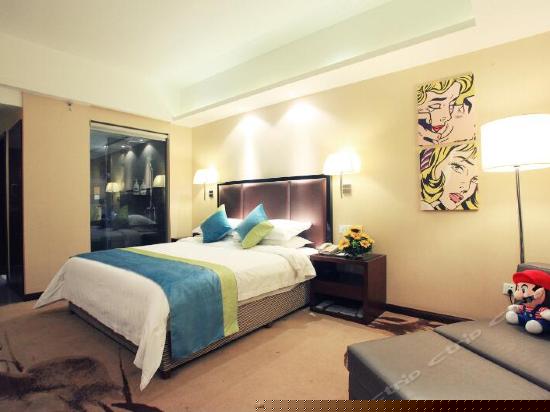 高级标准大床房